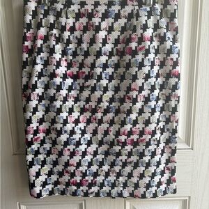 White House Black Market Multicolor Houndstooth Pencil Skirt